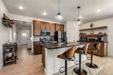 637 Lewis St, Pea Ridge, AR 72751