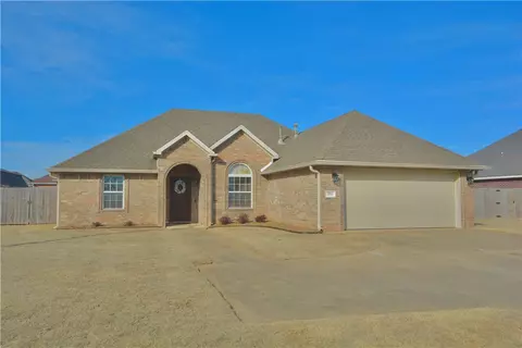 704 Mcclure Ave, Lowell, AR 72745