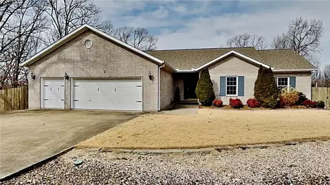 2 Didcot Ln, Bella Vista, AR 72714