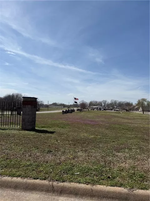 1303 E Cheri Whitlock Dr, Siloam Springs, AR 72761