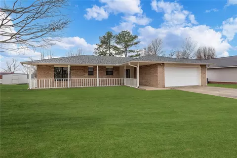 1322 W Lela St, Rogers, AR 72758