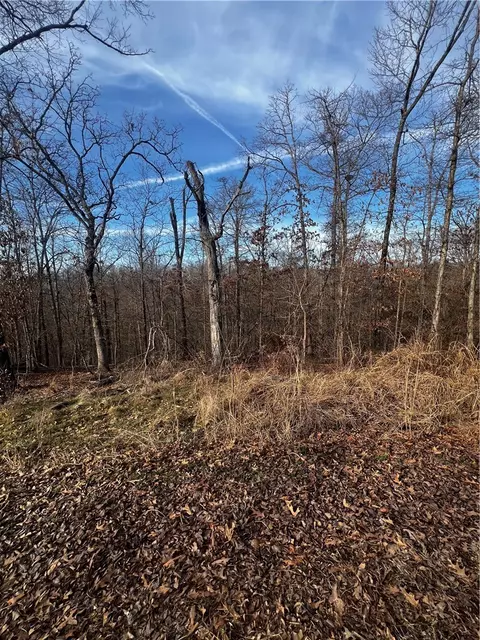 50 Munster Dr, Bella Vista, AR 72715