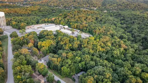 11 Oak Knoll Ln, Bella Vista, AR 72715