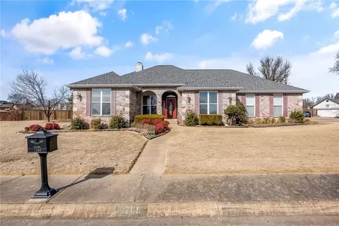 1209 W Mimosa St, Rogers, AR 72756
