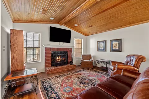Living - 9124 Brooken Oaks, Fort Smith, AR 72908 photo 1 of 2