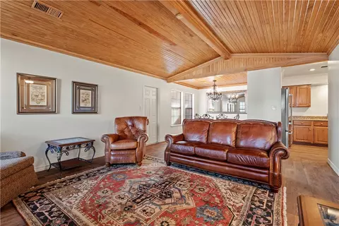 Living - 9124 Brooken Oaks, Fort Smith, AR 72908 photo 2 of 2