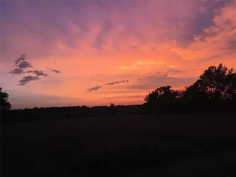 2482 Rocky Comfort Rd, Highfill, AR 72734