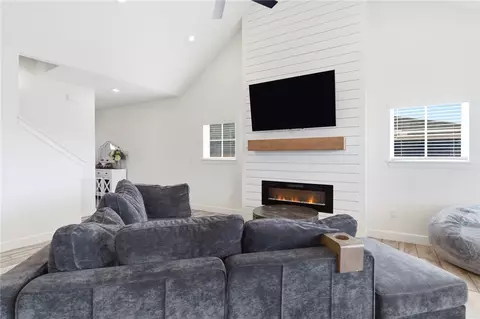Living - 1251 Bootleg Rd, Bentonville, AR 72713 photo 1 of 1