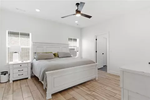 Bedroom - 1251 Bootleg Rd, Bentonville, AR 72713 photo 2 of 5
