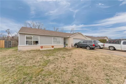 2214 S 17th Pl, Rogers, AR 72758