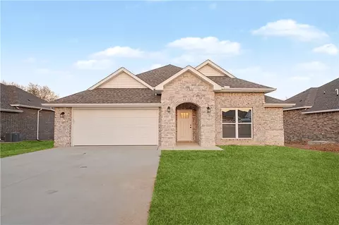 2877 Roe Deer St, Springdale, AR 72762