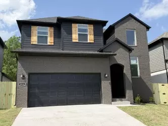 1834 E Fiji St, Fayetteville, AR 72701
