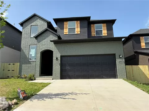 1858 E Fiji St, Fayetteville, AR 72701
