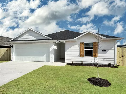 541 Raegan St, Prairie Grove, AR 72753