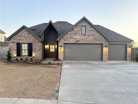 7861 Via Roma Ave, Springdale, AR 72762