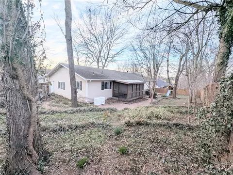 Exterior - 107 Arbor Dr, Harrison, AR 72601 photo 5 of 7