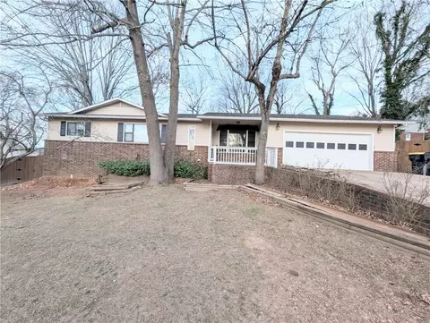 107 Arbor Dr, Harrison, AR 72601