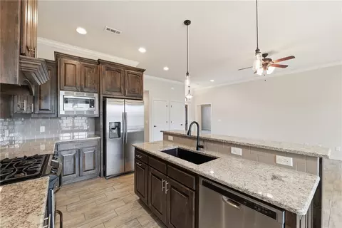 1411 Amber, Centerton, AR 72719 photo 10