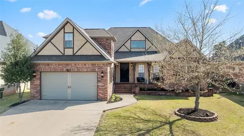 5607 Chadwick Dr, Rogers, AR 72758