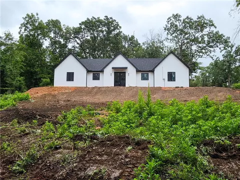 46 Northfleet Dr, Bella Vista, AR 72714