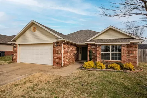 3393 Ashton Ln, Springdale, AR 72764