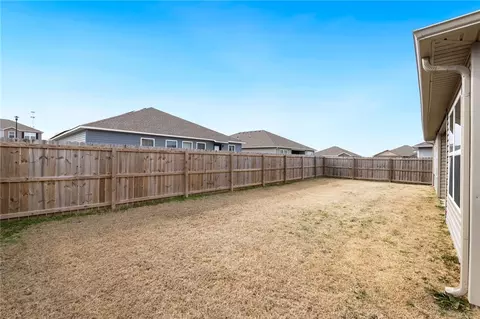 Exterior - 1771 King Rd, Centerton, AR 72719 photo 3 of 4