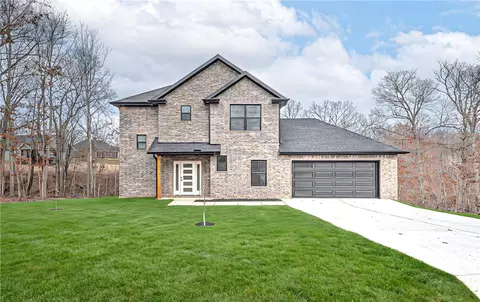 3 Clackmannan Cir, Bella Vista, AR 72715