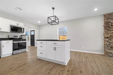 Kitchen - 4953 Maris Loop, Harrison, AR 72601 photo 2 of 2