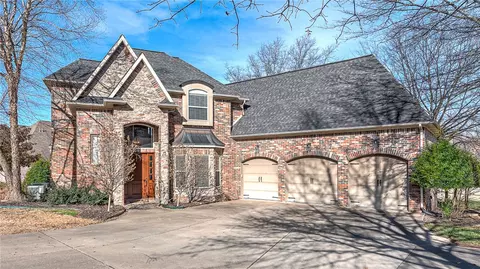 6307 W Valley View Rd, Rogers, AR 72758