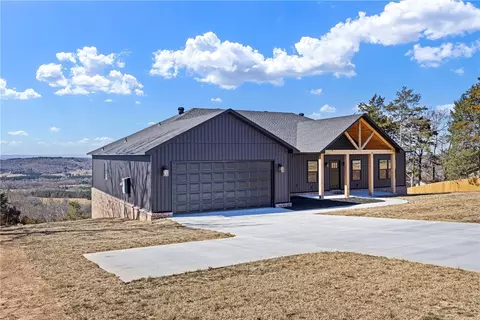3350 Crow Mountain Rd, Russellville, AR 72802
