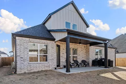 Exterior - 330 Rainforest Loop, Centerton, AR 72719 photo 3 of 7