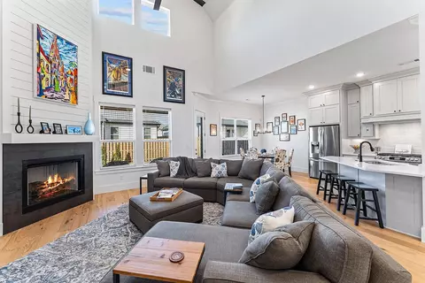 330 Rainforest Loop, Centerton, AR 72719