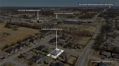 1406 N Latisha Ln, Siloam Springs, AR 72761