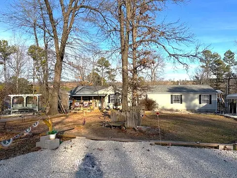 9400 Red Barn Ln, Omaha, AR 72662