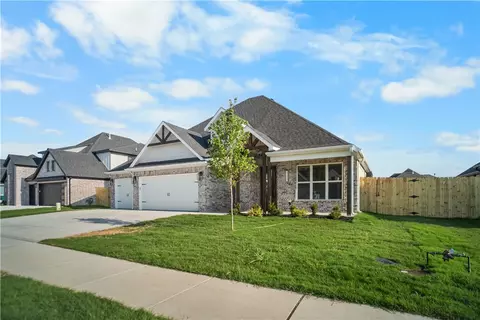 Exterior - 1121 Canyon Maple St, Centerton, AR 72719 photo 3 of 4