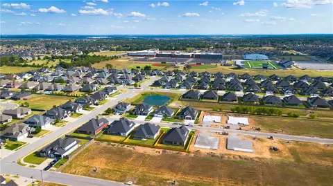 View/Area - 1121 Canyon Maple St, Centerton, AR 72719 photo 8 of 12