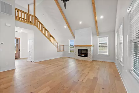 Living - 1121 Canyon Maple St, Centerton, AR 72719 photo 2 of 2