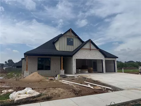 1131 Canyon Maple St, Centerton, AR 72719