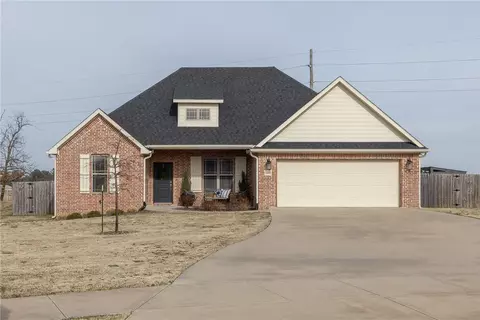 1238 Valle Ln, Springdale, AR 72762