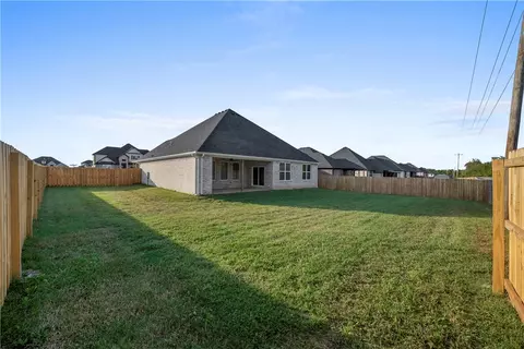 Exterior - 1130 Canyon Maple St, Centerton, AR 72719 photo 3 of 4