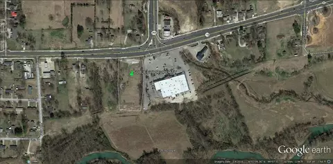 2469 E Huntsville Rd, Fayetteville, AR 72701