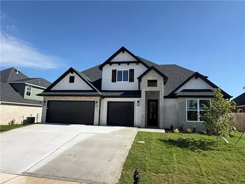 1110 Canyon Maple St, Centerton, AR 72719