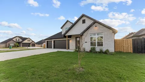 1309 Carrara St, Springdale, AR 72762