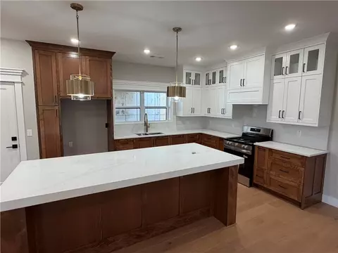 1902 N Double Springs Rd, Fayetteville, AR 72704