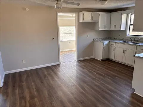 809 N Fairview Rd, Mammoth Spring, AR 72554 photo 4