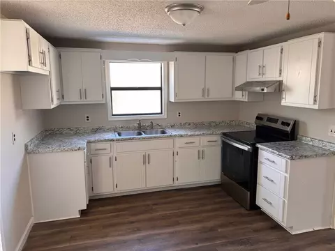 809 N Fairview Rd, Mammoth Spring, AR 72554 photo 3