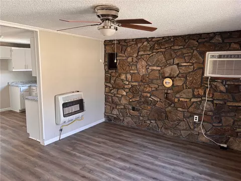 809 N Fairview Rd, Mammoth Spring, AR 72554 photo 2