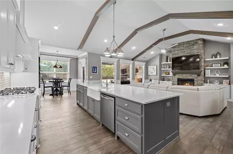 Kitchen - 1311 Montieri Dr, Centerton, AR 72719 photo 2 of 4
