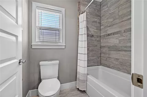 Bath - 1311 Montieri Dr, Centerton, AR 72719 photo 6 of 6
