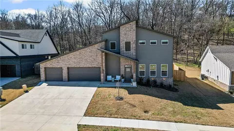 1113 Bunker Dr, Pea Ridge, AR 72751